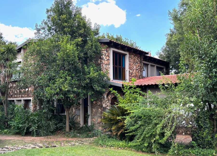  Bedroom Property for Sale in Songloed North West